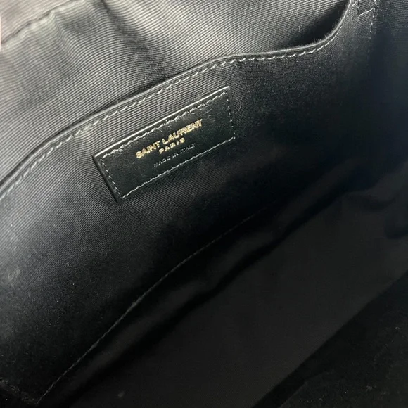 🩷SOLD🩷Yves Saint Laurent Lou Camera Bag - Picture 12 of 16